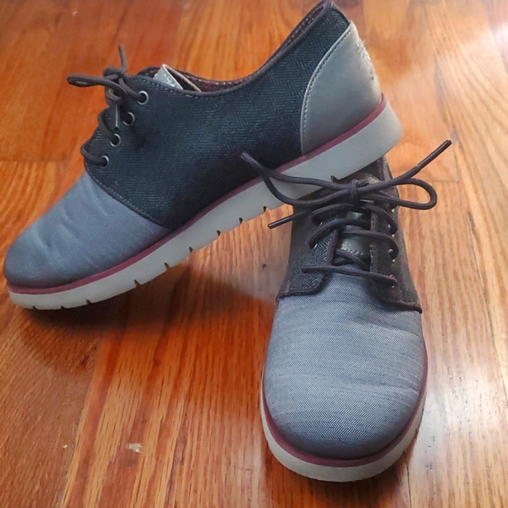 Bob's Laceup Herringbone Oxford Shoes, Size 6